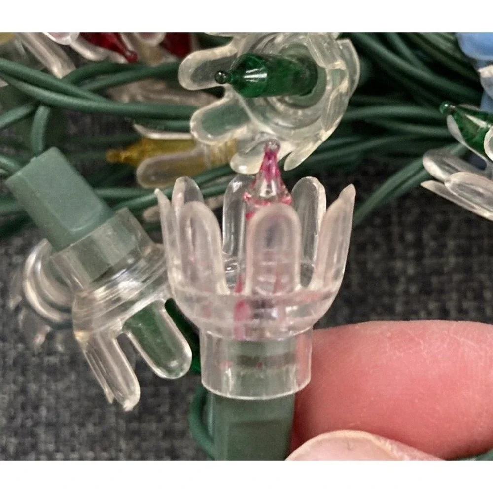 Vintage Christmas string lights 35 bulb flower tulip reflectors Taiwan 1970's